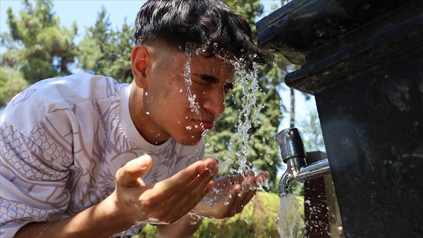 Meteoroloji uyardı: Bu 34 ilde 40 dereceyi göreceğiz! Hafta sonu dışarı çıkmak tehlikeli olabilir 7